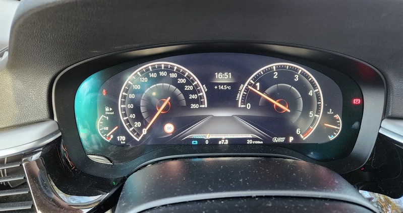 BMW Seria 5 cena 119998 przebieg: 161000, rok produkcji 2019 z Kielce małe 466